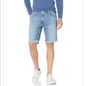 BNWT Levi's 502 Reg Taper Fit Short-Rolled Bobby